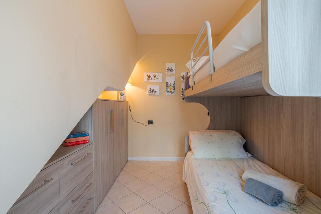 Lake Como Apartment With Balcony And Private Parking Ossuccio Ngoại thất bức ảnh